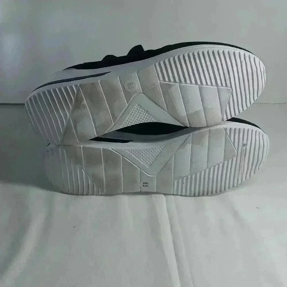 Mudd sock sneaker